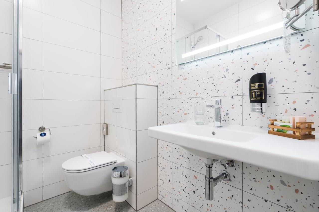 Riverside Hotel Пльзень Экстерьер фото