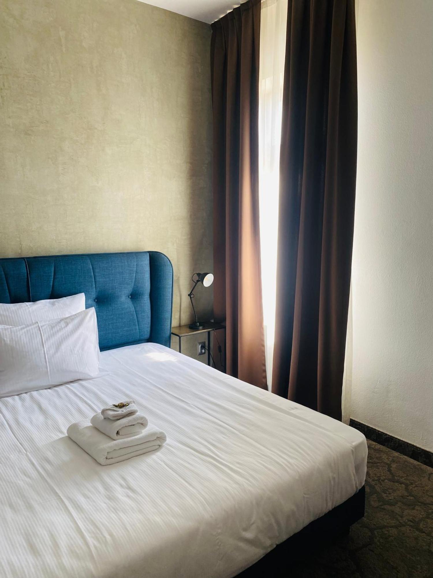 Riverside Hotel Пльзень Экстерьер фото